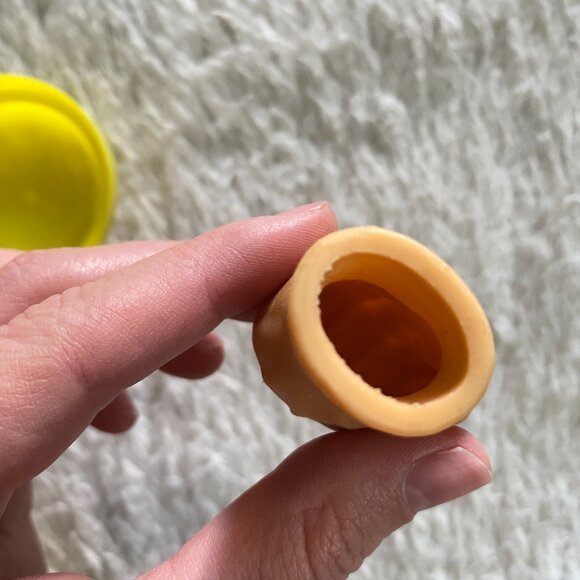 Mini Finger Toy – Tiny Hand Closed Fist - Picture 4 of 12